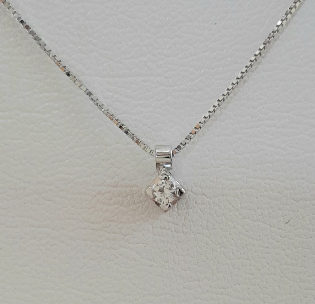 Collier con catenina oro 18 kt ct 0,05