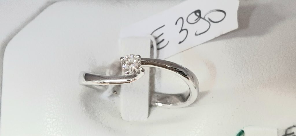 Solitari ORO 18 KT e DIAMANTI NATURALIct 0.09